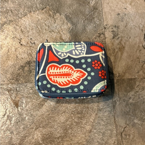 Vera Bradley Travel Pill Container with Insert in Nomadic Floral Pattern - Picture 2 of 3